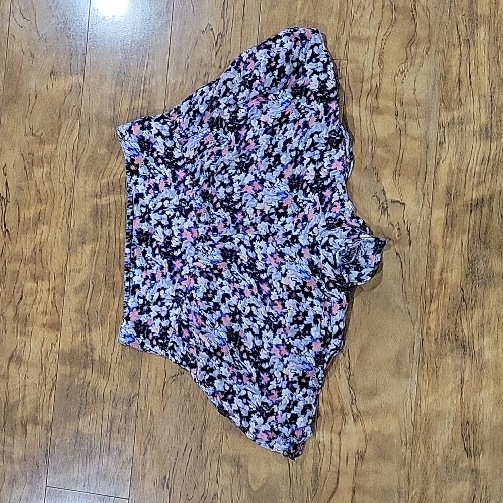 Floral shorts!